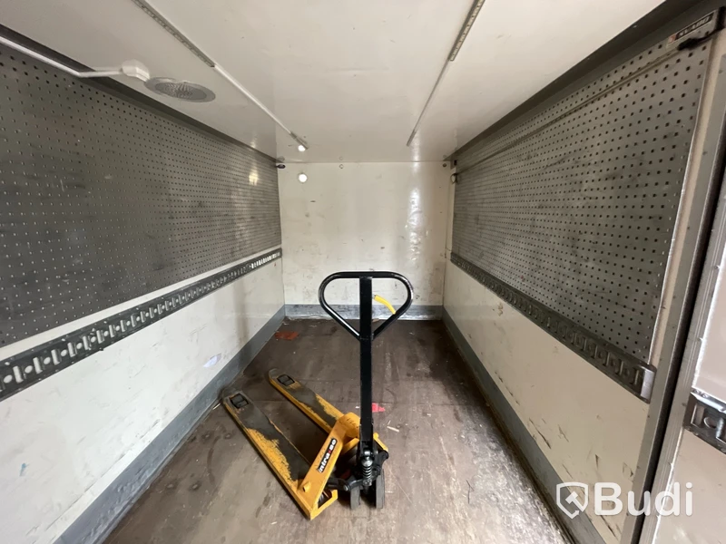 Lättlastbil Iveco Daily 2016 | 126hk | Reservdelsbil | Motorras