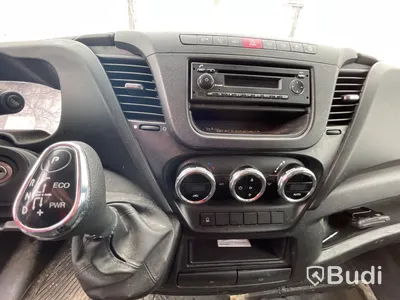 Lättlastbil Iveco Daily 2016 | 126hk | Reservdelsbil | Motorras
