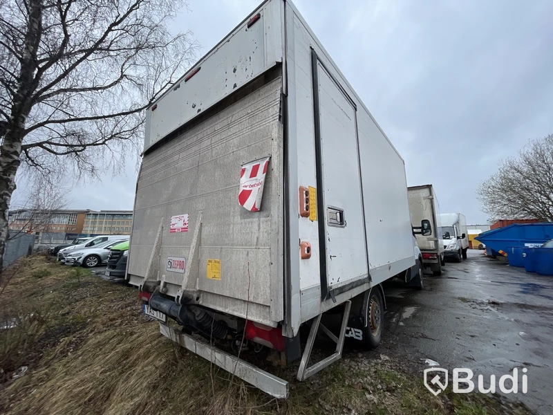 Lättlastbil Iveco Daily 2016 | 126hk | Reservdelsbil | Motorras