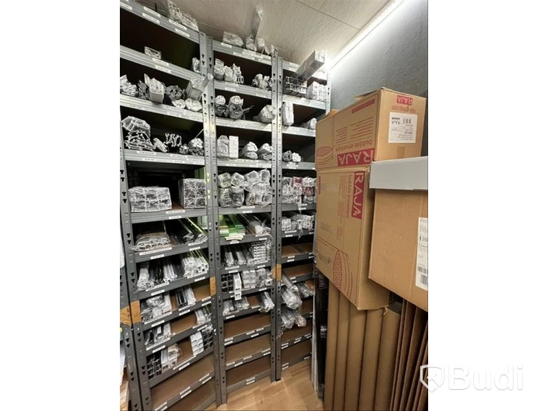 (NEW) Lot of LED products, etc. (large lot)