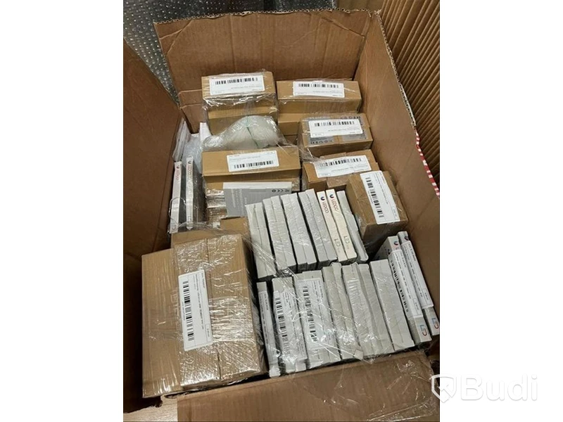 (NEW) Lot of LED products, etc. (large lot)