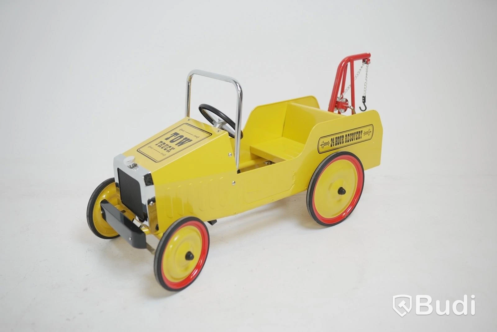 (NEW) Sleipner pedal car, 1938 Tow Truck, yellow.