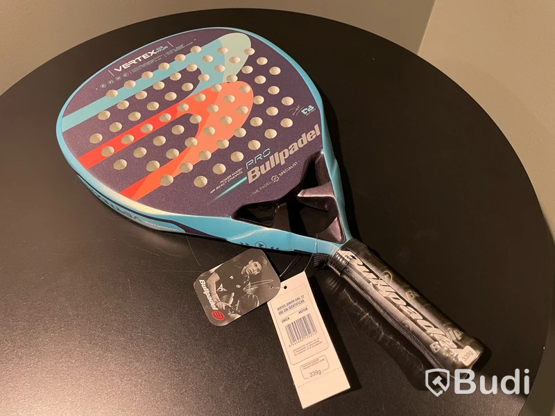 Padelracket Bullpadel - Vertex junior, 2022, ord. pris 495 kr
