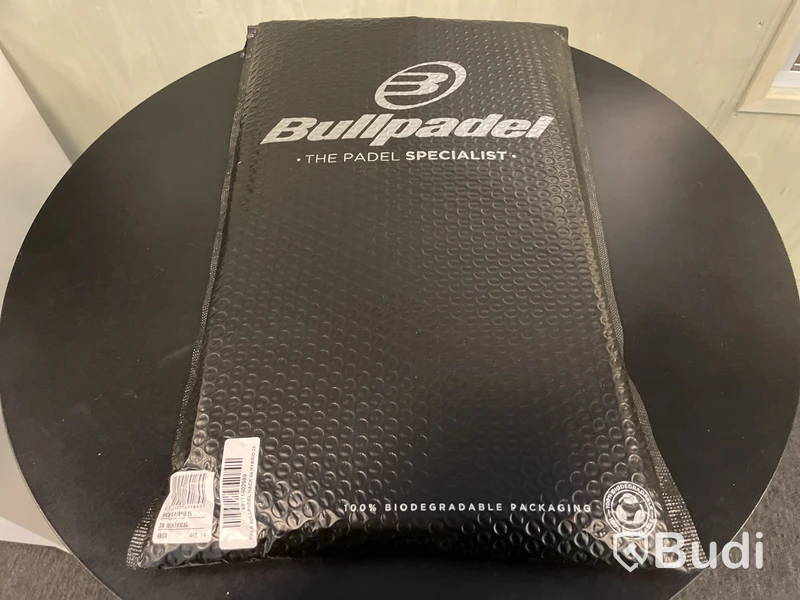 Padelracket Bullpadel Hack 04 Hybrid, 2025, ord. pris 2595 kr