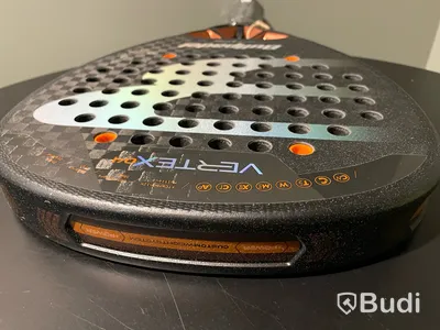 Padelracket Bullpadel Vertex 04 Tello, 2025, ord. pris 2695 kr