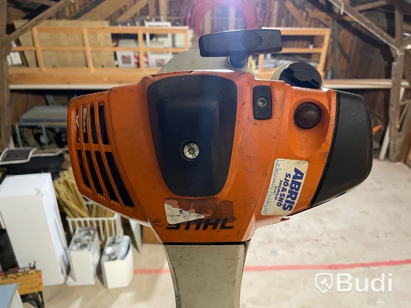 2 st Stihl, röjsåg och häcksax, Startar ej