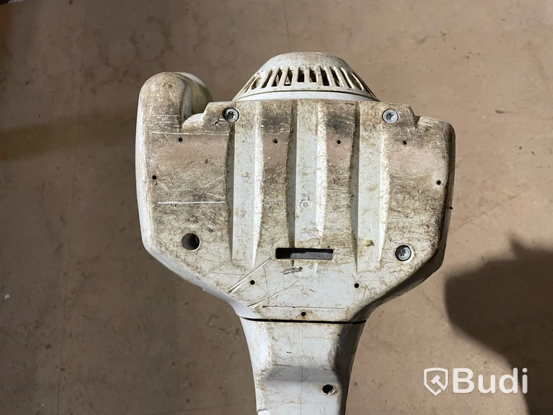 2 st Stihl, röjsåg och häcksax, Startar ej
