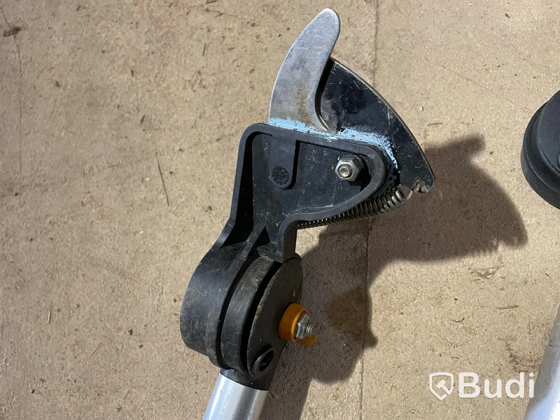 4 st Fiskars UP86 grensax – defekt / behöver reparation
