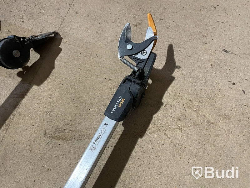 4 st Fiskars UP86 grensax – defekt / behöver reparation
