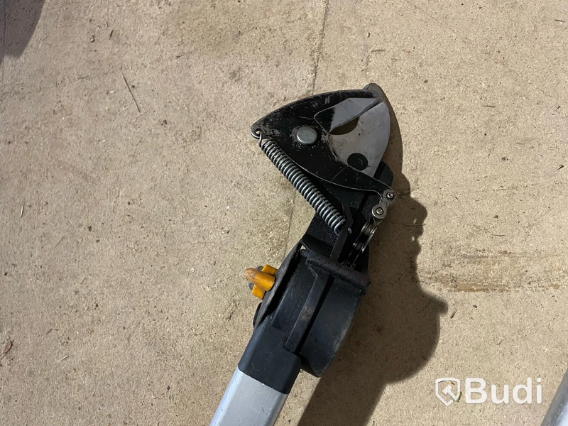 4 st Fiskars UP86 grensax – defekt / behöver reparation