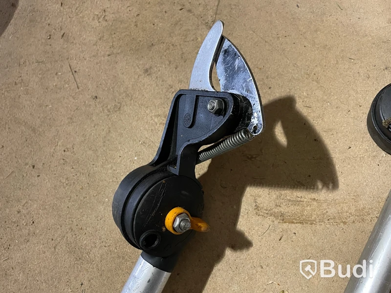 4 st Fiskars UP86 grensax – defekt / behöver reparation