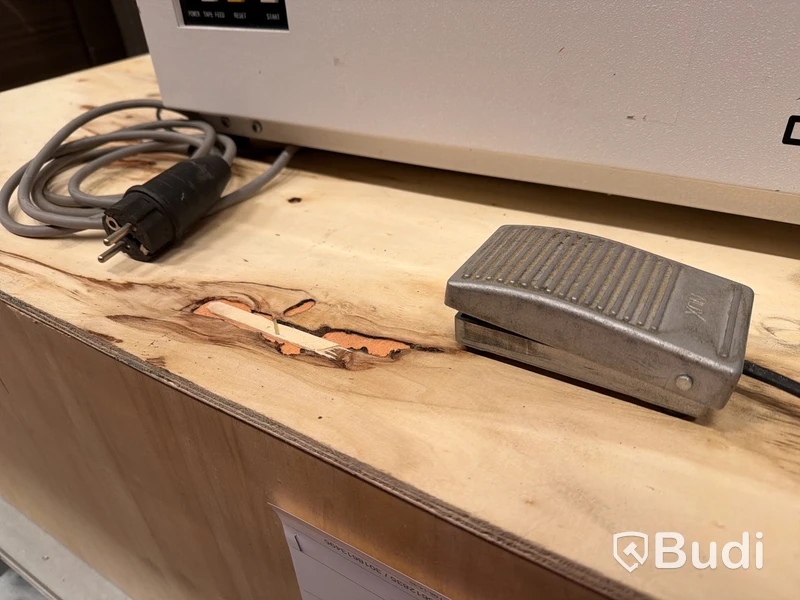 Bandningsmaskin Akebono OB-360, fotpedal