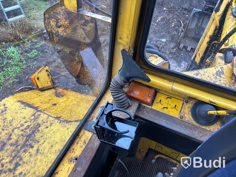 Traktorgrävare Volvo BM 616 B