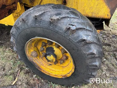 Traktorgrävare Volvo BM 616 B