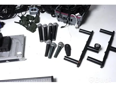 Diverse karaoke paket, med kablar, mikrofoner bla.