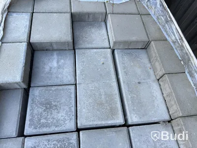 Lot of stone and garden paving slabs