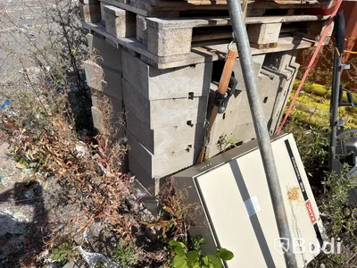 Lot of stone and garden paving slabs