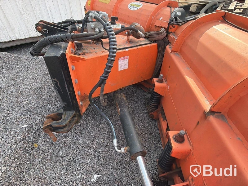 Vikplog Pronar PUV 3300