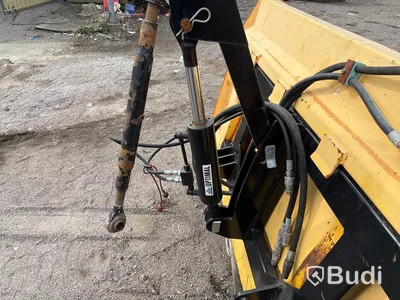 Grit spreader Optima SP-1000