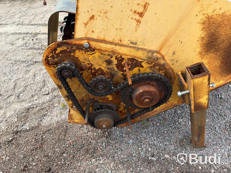 Grit spreader Optima SP-1000