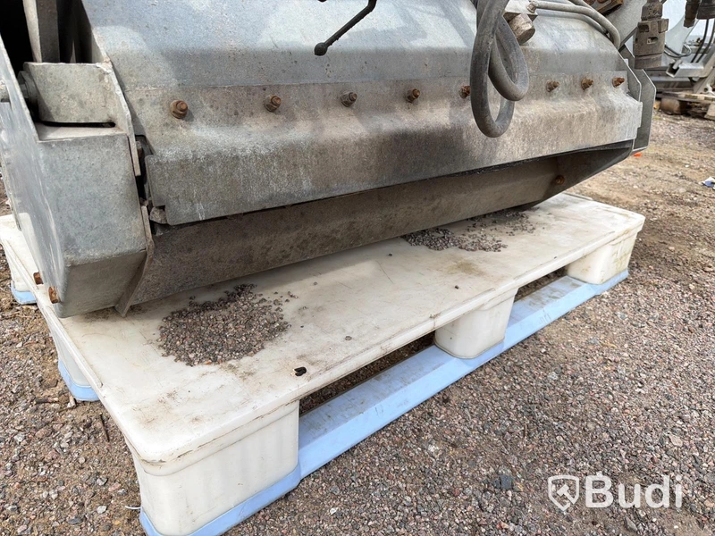 Siringe SP 300 Sand Spreader - 2020