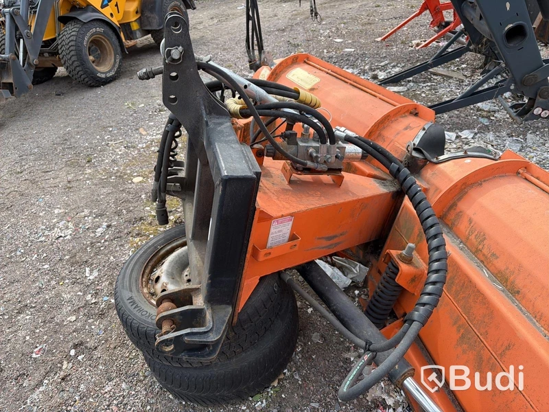 Folding snow plough Pronar PUV 2800 -2015