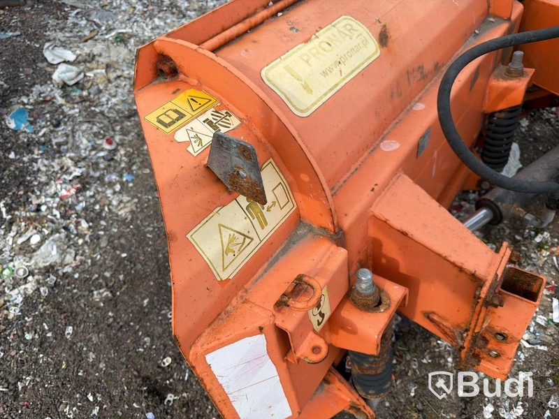 Folding snow plough Pronar PUV 2800 -2015
