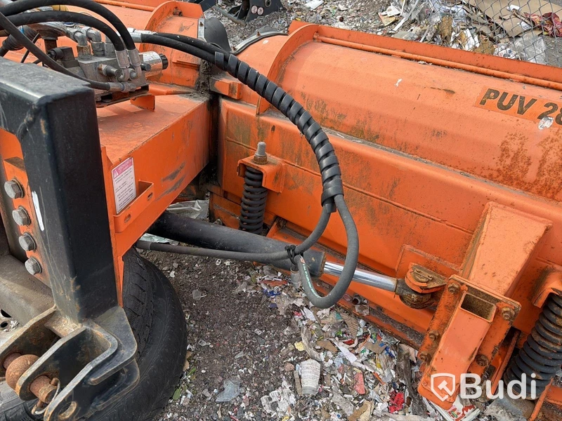 Folding snow plough Pronar PUV 2800 -2015