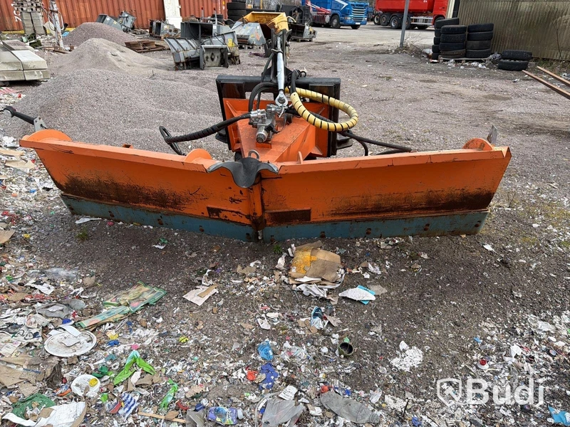 Folding snow plough Pronar PUV 2800 -2015