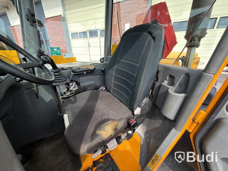 Implement carrier Wille 355B