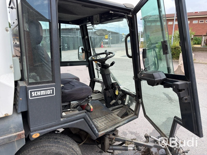 Schmidt Compact 200 Sweeper - 2009