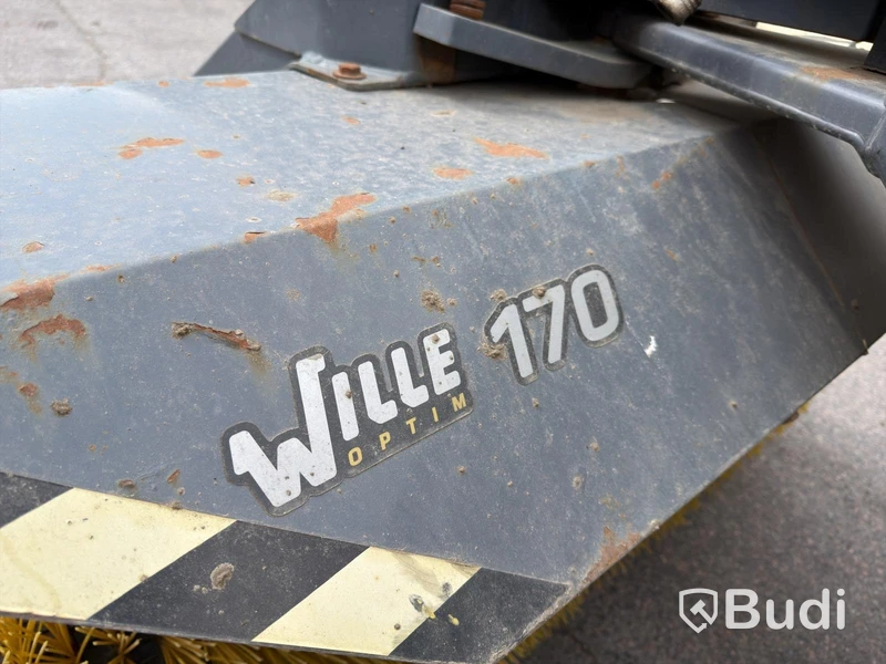 Wille 455B implement carrier, 2006, with sweeper roller