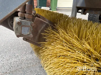 Wille 455B implement carrier, 2006, with sweeper roller