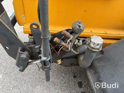 Wille 455B implement carrier, 2006, with sweeper roller