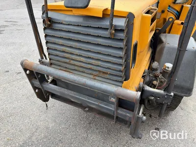 Wille 455B implement carrier, 2006, with sweeper roller