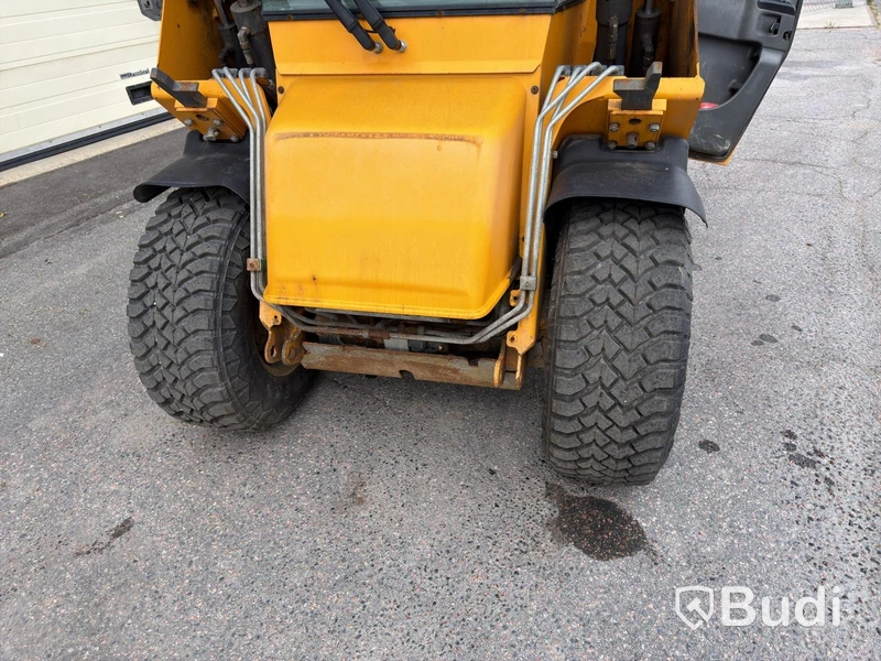 Wille 355B tool carrier - 2007, with forks
