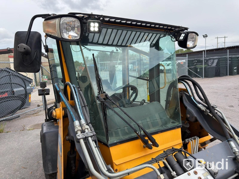 Wille 355B tool carrier - 2007, with forks