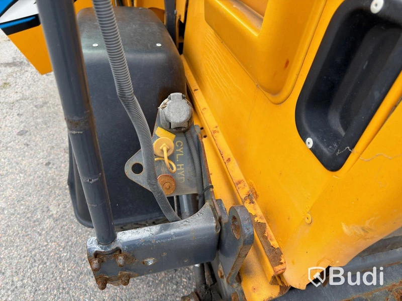Wille 355B tool carrier - 2007, with forks