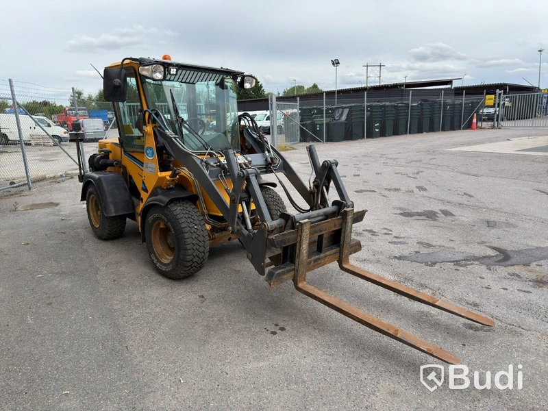 Wille 355B tool carrier - 2007, with forks