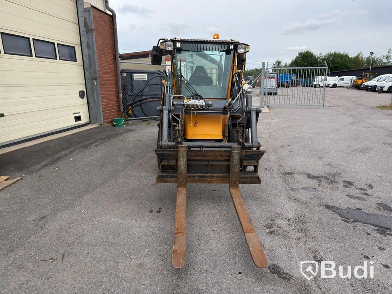 Wille 355B tool carrier - 2007, with forks