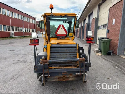 Wille 355B tool carrier - 2007, with forks