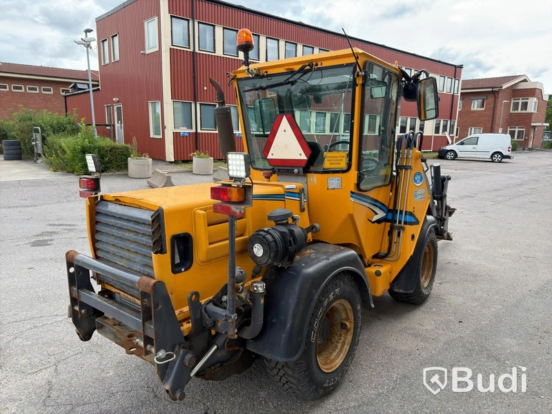 Wille 355B tool carrier - 2007, with forks