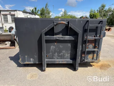 Hooklift body