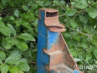 Hooklift body