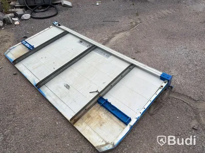 Hooklift body