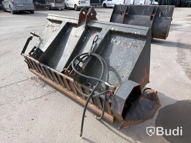 Sand spreader (for repair)