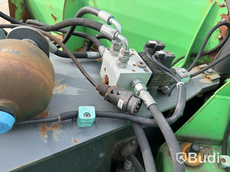V-plough & Sami Sand Spreader