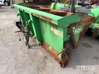 V-plough & Sami Sand Spreader