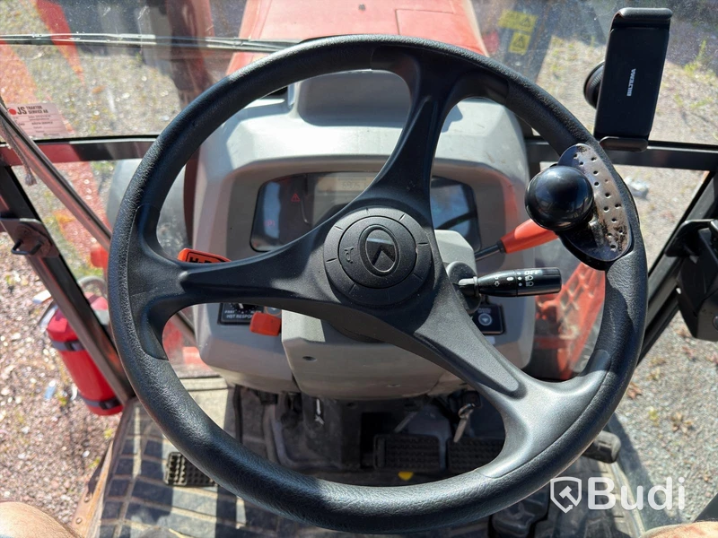 Kubota L5740 med lastare, sandspridare, plog m.m. -2013