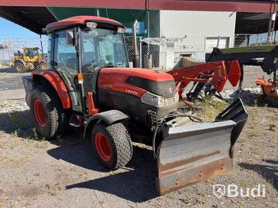 Kubota L5740 med lastare, sandspridare, plog m.m. -2013